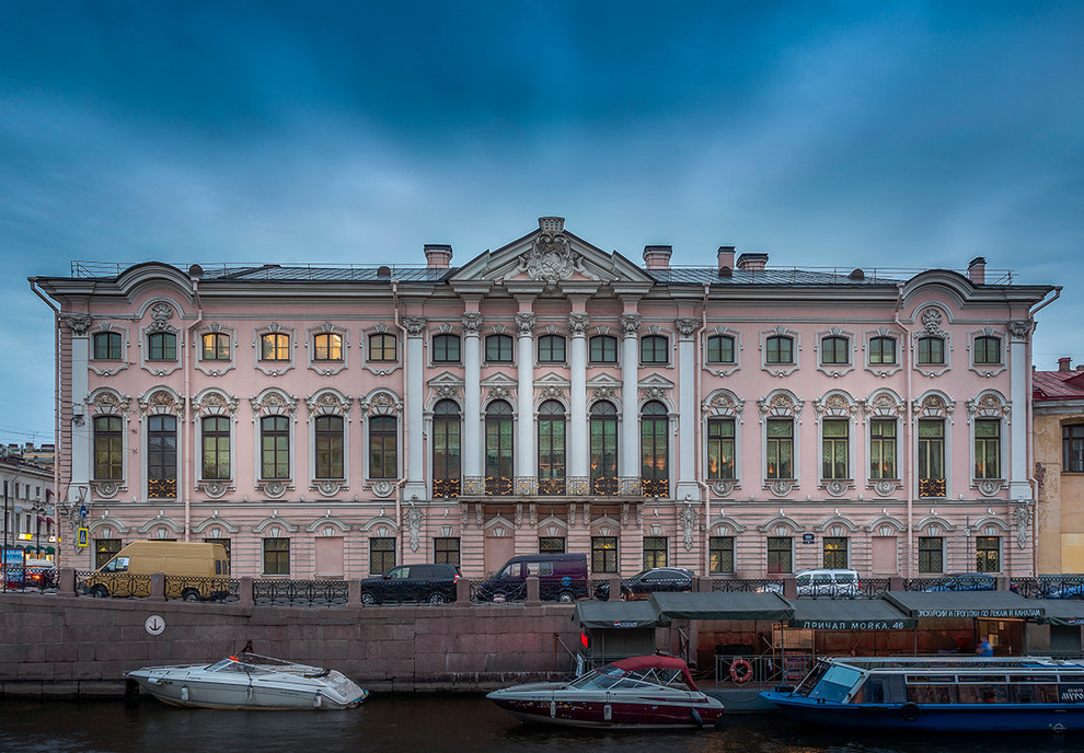 Интерьеры и фасады Строгановского дворца в Санкт-Петербурге