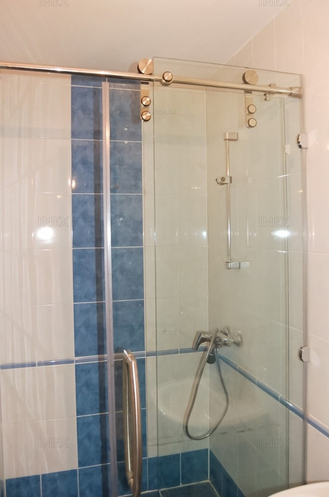 Перегородки из закаленного стекла ванных комнат и душевых
