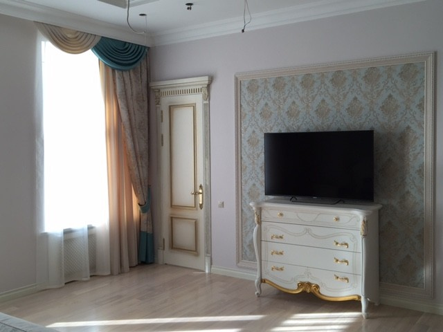 Квартира у Казанского Собора (Санкт-Петербург)