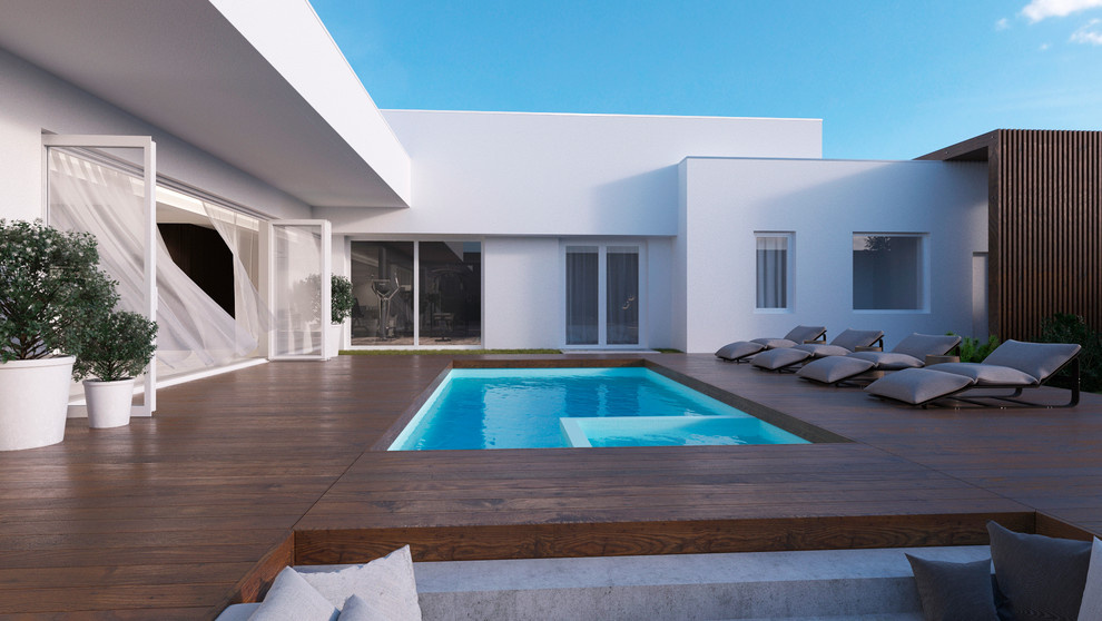 Современный дом c бассейном в Ростовской области