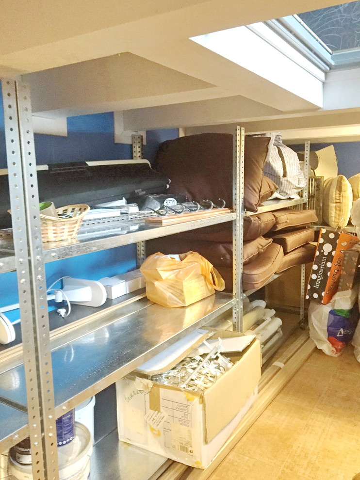 Зона хранения  в бывшей чаше бассейна