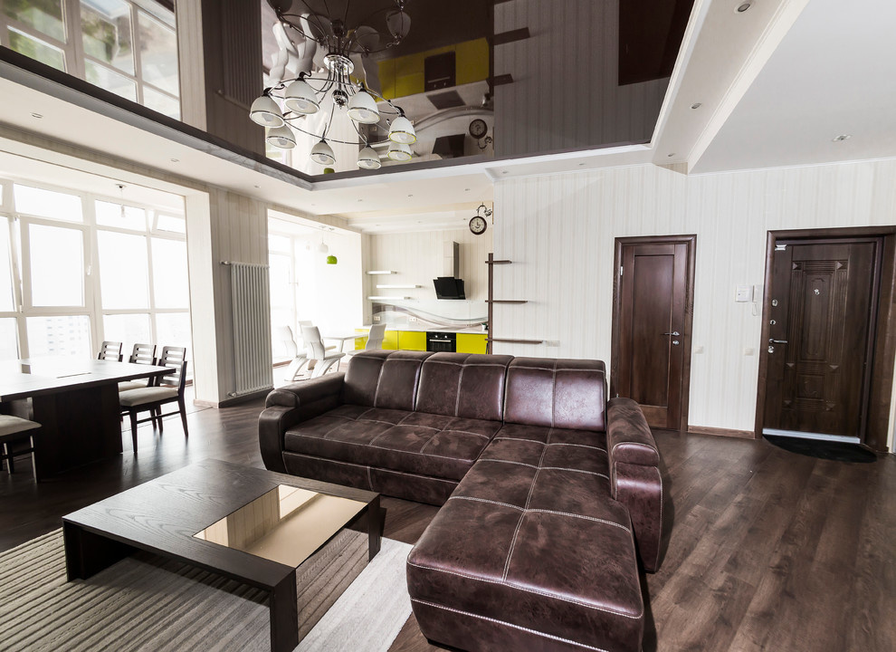 квартира с зеленой кухней