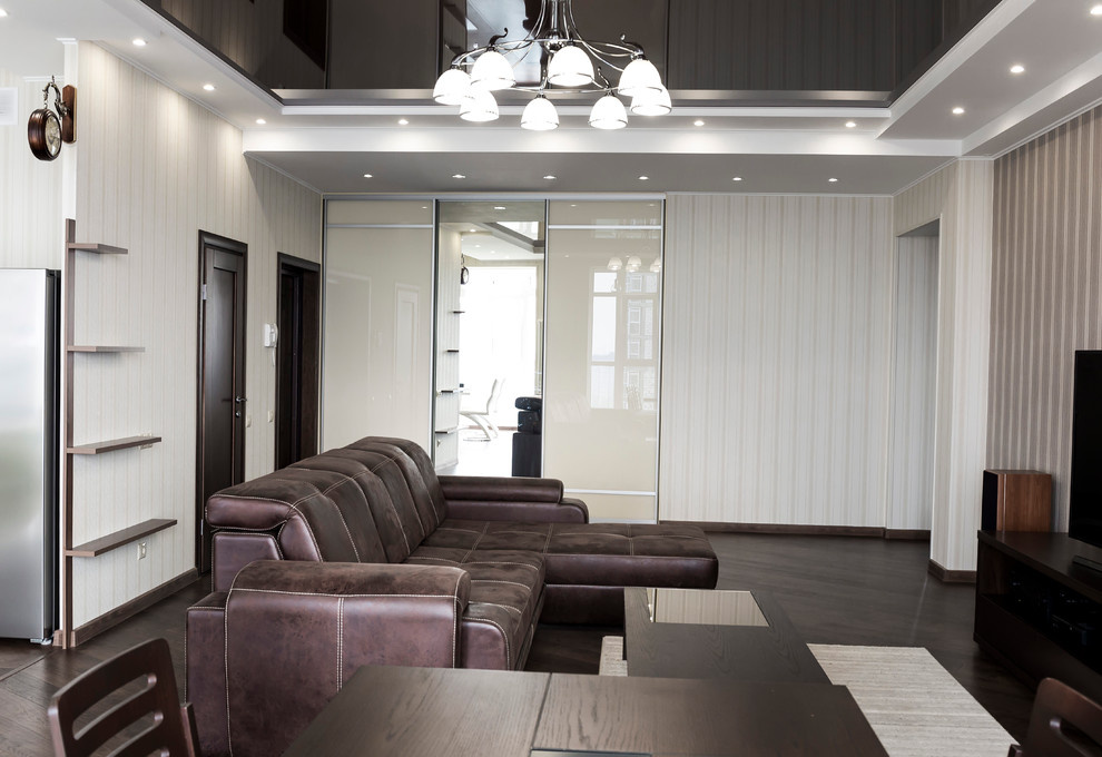 квартира с зеленой кухней