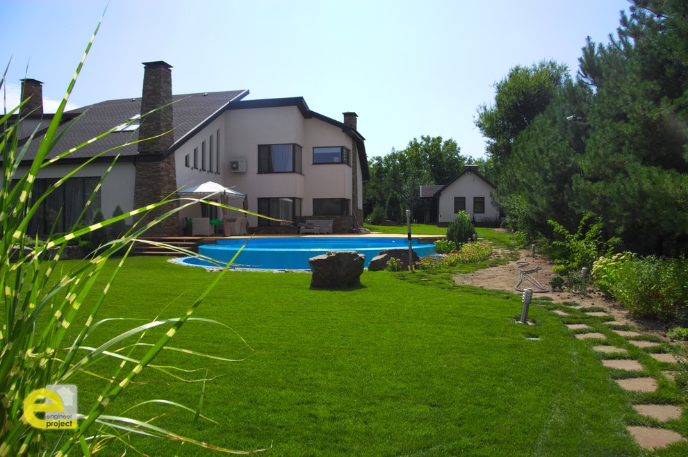 Бассейн под открытым небом в Камышевахе