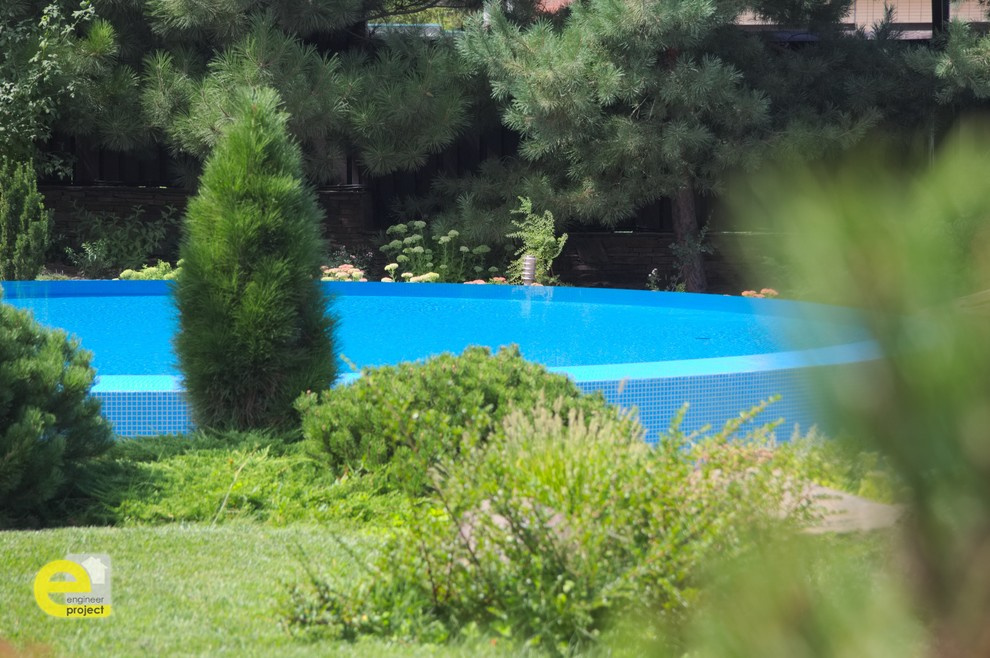 Обложка проекта: Бассейн под открытым небом в Камышевахе