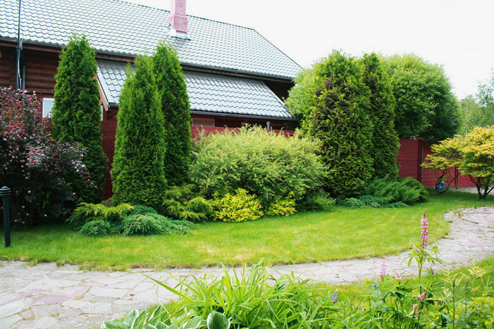 Цветник в саду