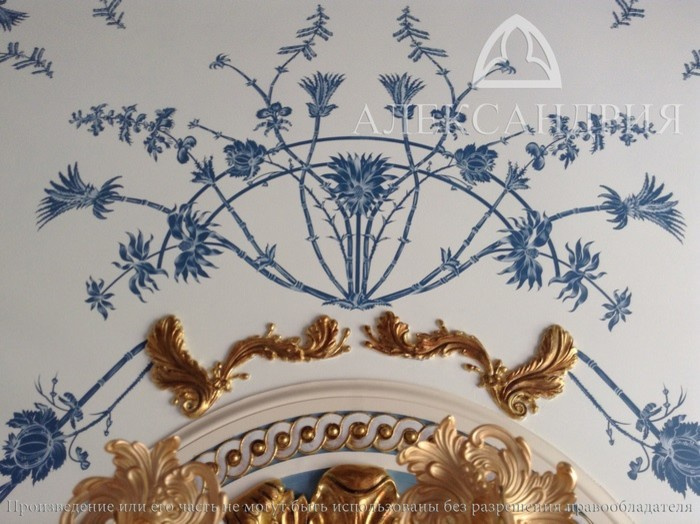 Роспись потолка в классическом стиле.