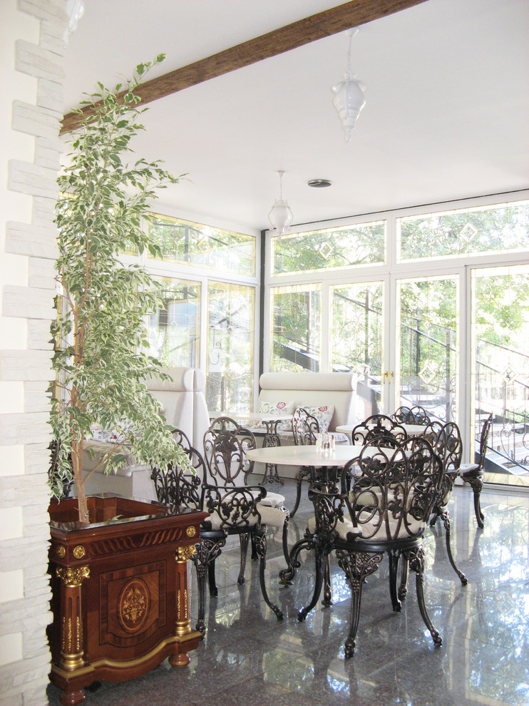 Веранда в парке