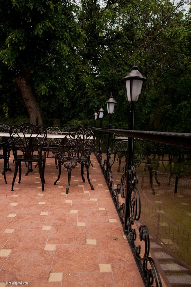 Веранда в парке