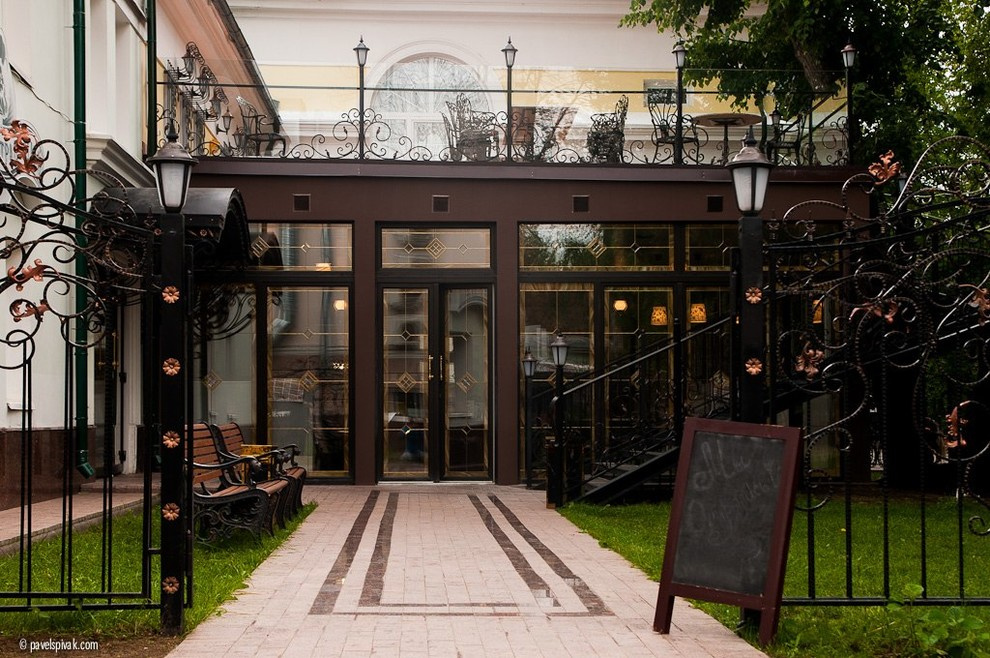 Обложка проекта: Веранда в парке