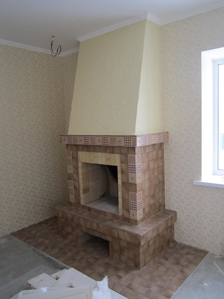 Камин кантри с облицовкой плиткой