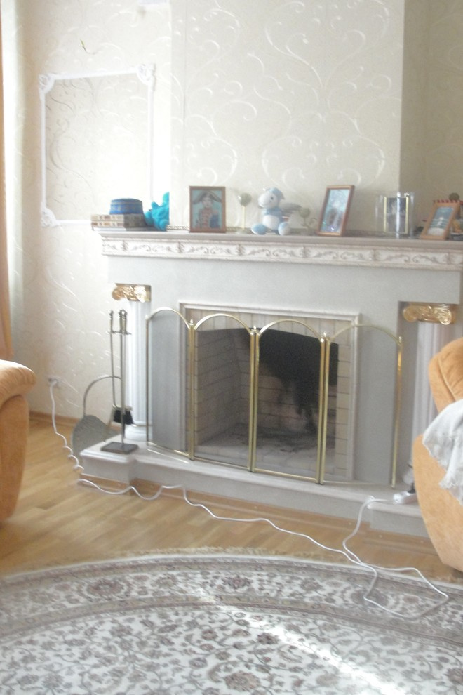 Камин классический с лепниной