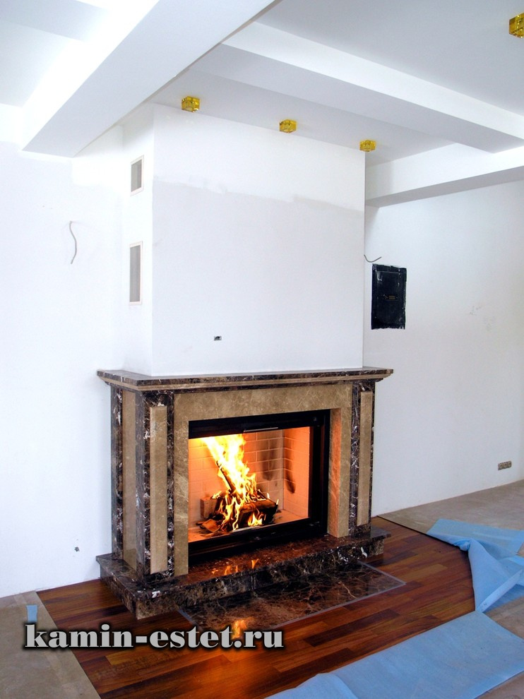 Камины из мрамора