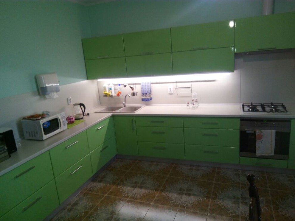 Кухни и мебель