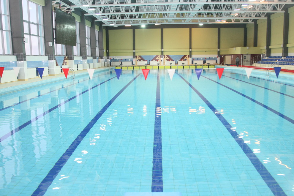 Спортивный комплекс с плавательными бассейнами