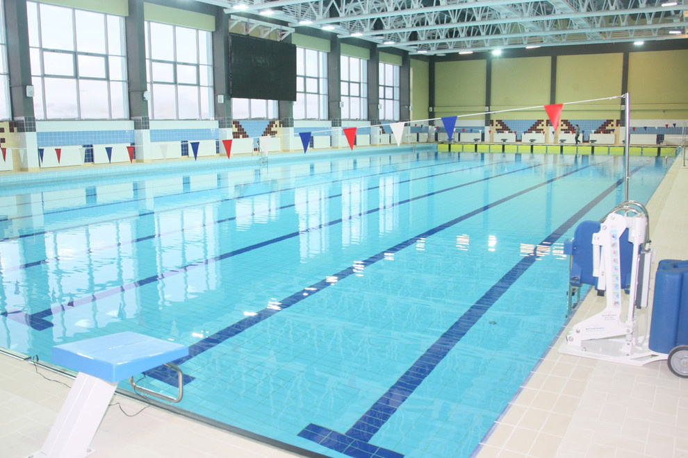 Спортивный комплекс с плавательными бассейнами