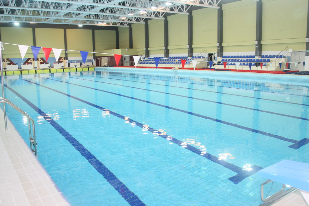 Спортивный комплекс с плавательными бассейнами