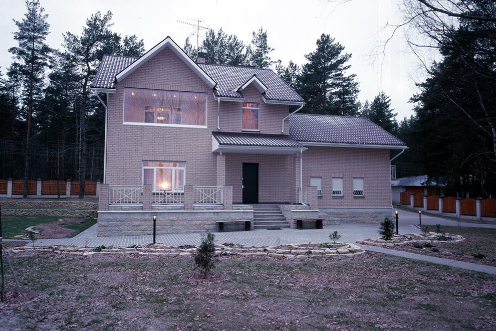 Проект дома 400 м2 с гаражом и бассейном 8х3