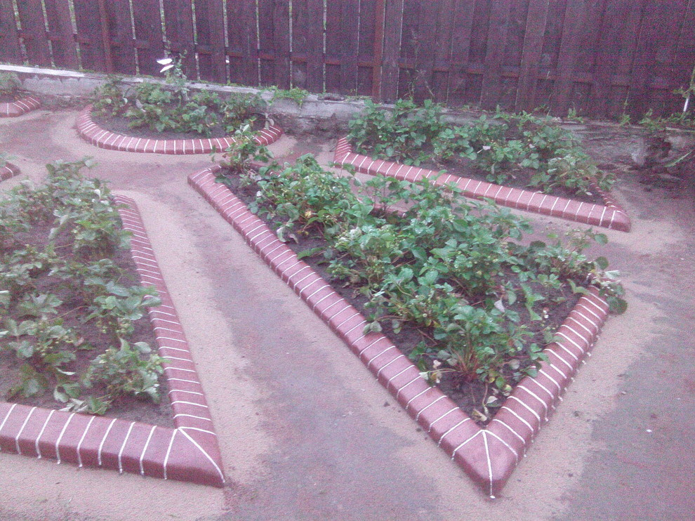 Клумба -грядка