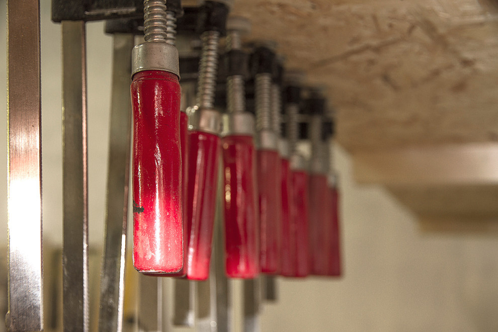 В мастерской | Tomov Workshop