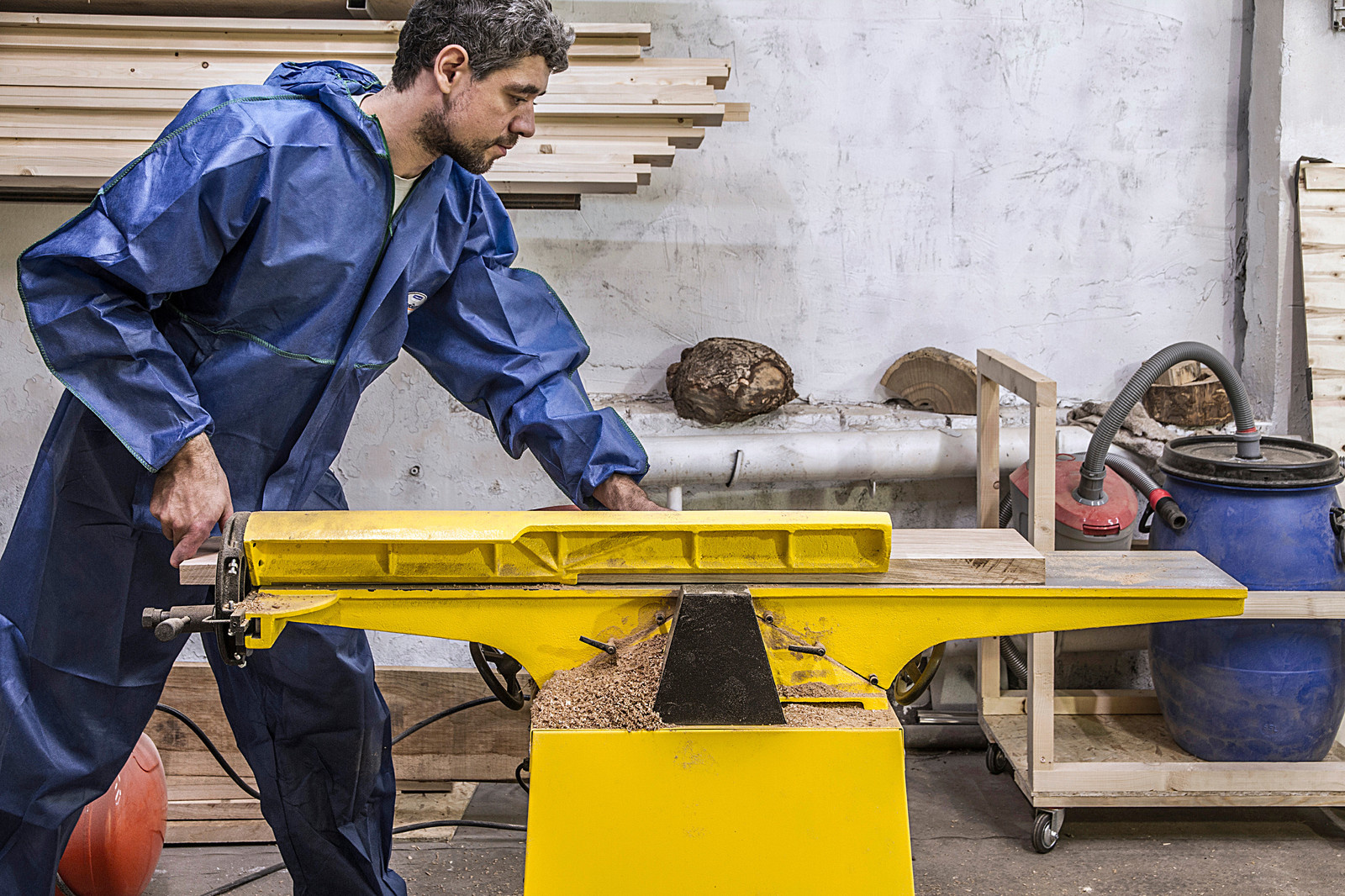 В мастерской | Tomov Workshop