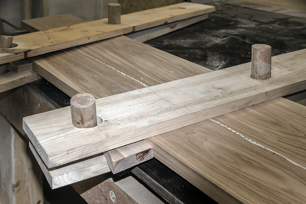 В мастерской | Tomov Workshop