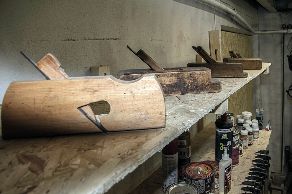 В мастерской | Tomov Workshop