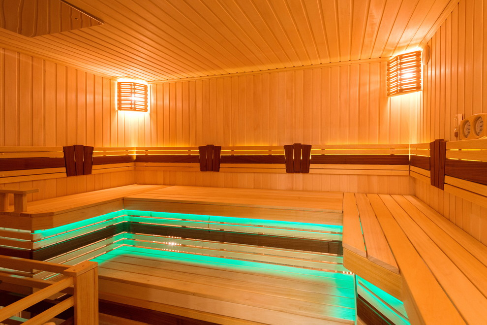 Парилка в  доме-бане из клееного бруса