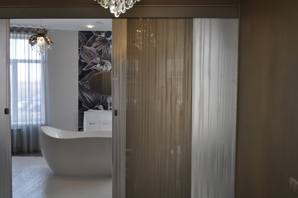 Стеклянные двери и перегородки