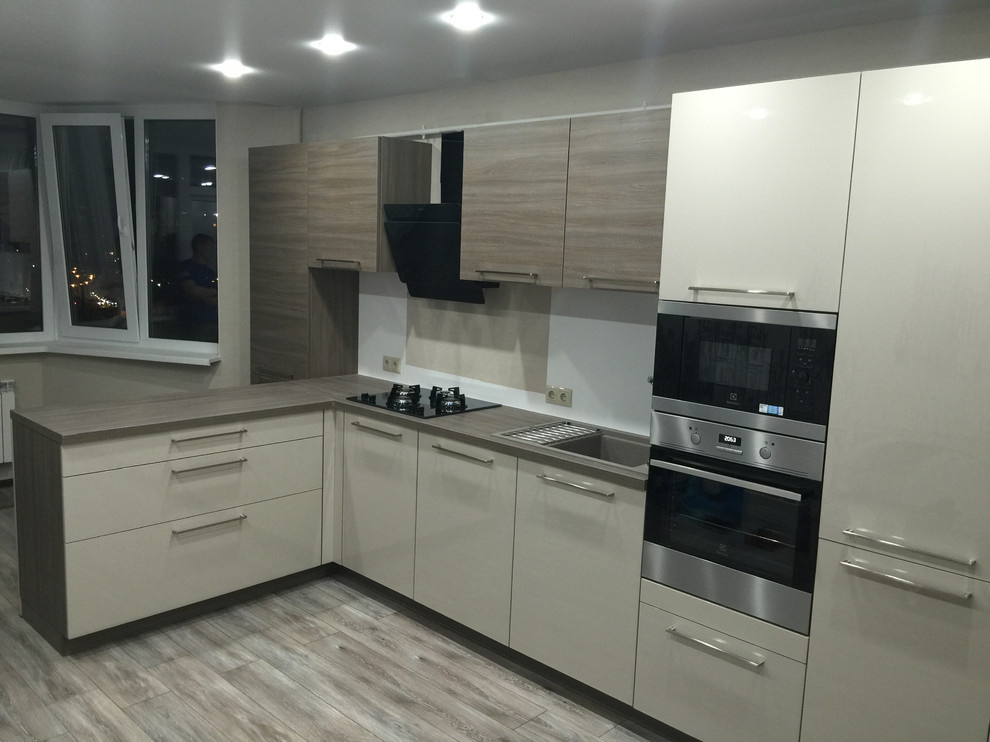 Современная кухня немецкой фабрики Beckermann