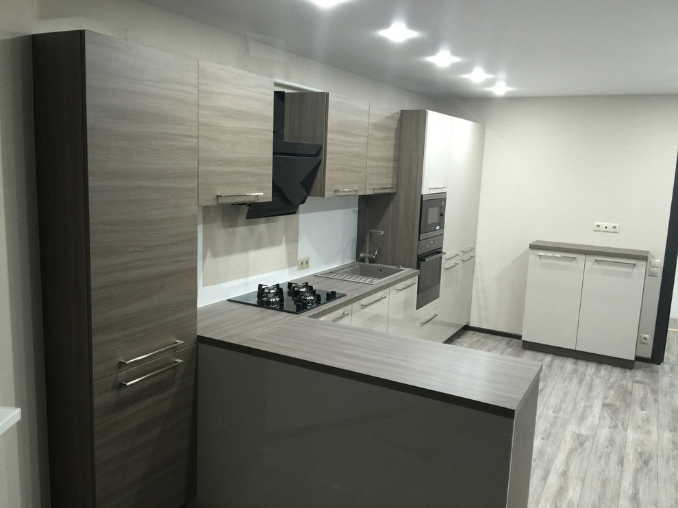 Современная кухня немецкой фабрики Beckermann