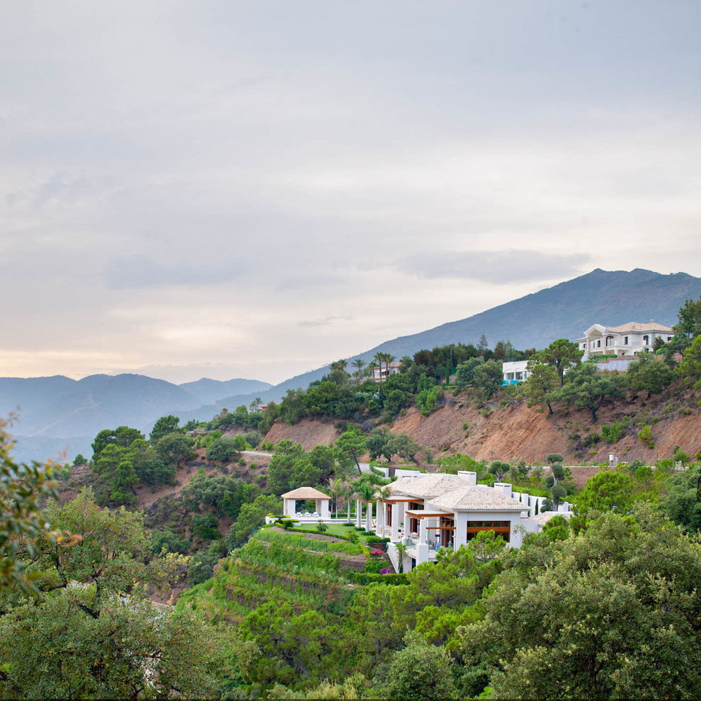 Дом с видом на Гибралтар