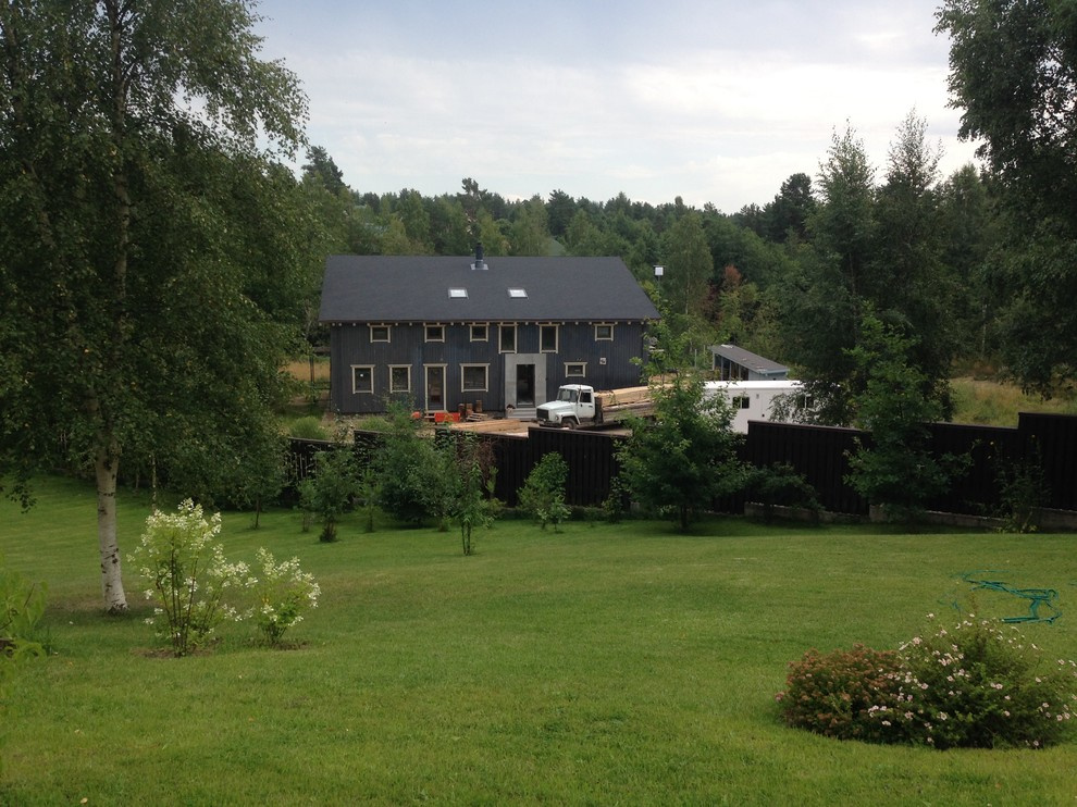 Дом сарай на реке, октябрь 2012/2015 год