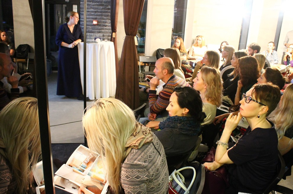 Houzz в Workplacesib 12.10.2016, Новосибирск, ул. Декабристов, 41, секция В