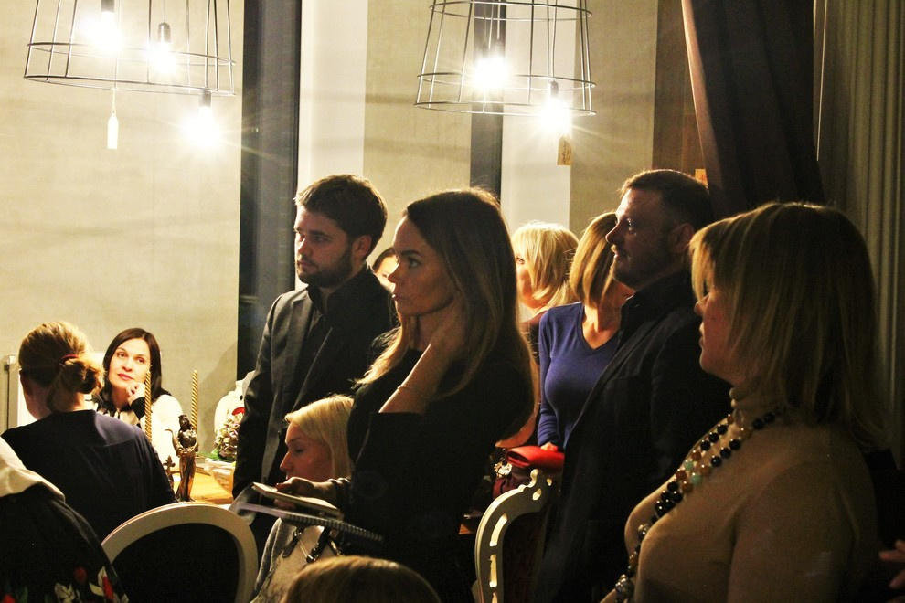 Houzz в Workplacesib 12.10.2016, Новосибирск, ул. Декабристов, 41, секция В