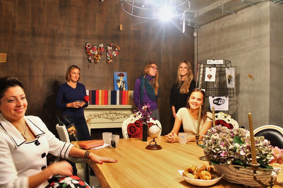 Houzz в Workplacesib 12.10.2016, Новосибирск, ул. Декабристов, 41, секция В