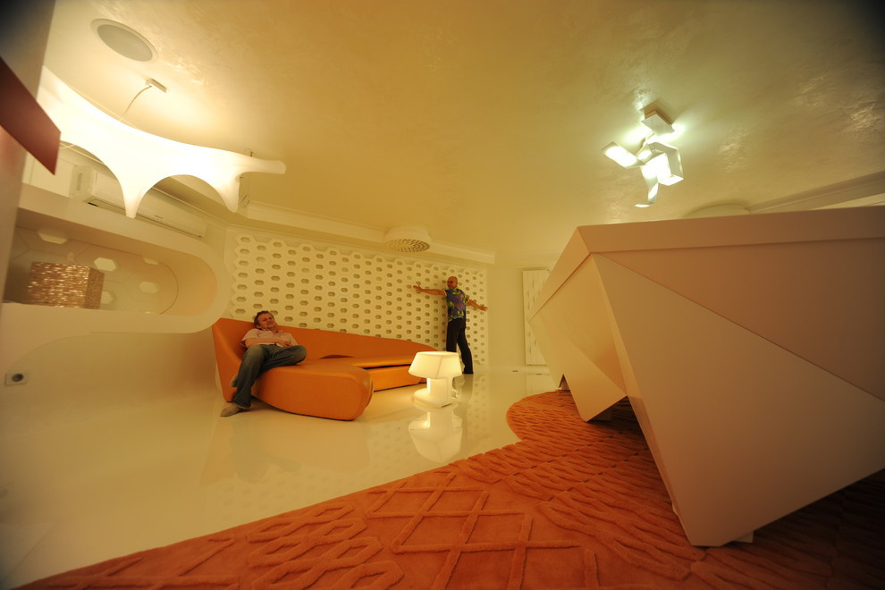 ДОМ У ОЗЕРА