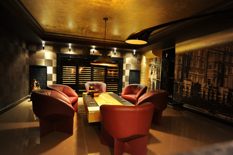 ДОМ У ОЗЕРА