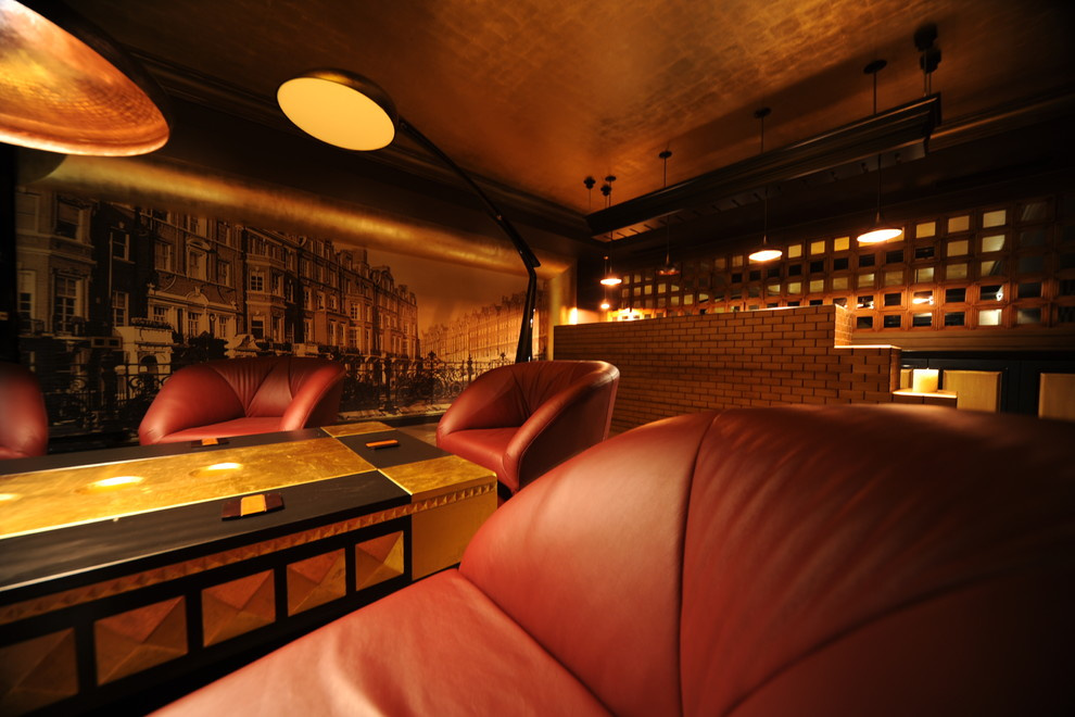 ДОМ У ОЗЕРА