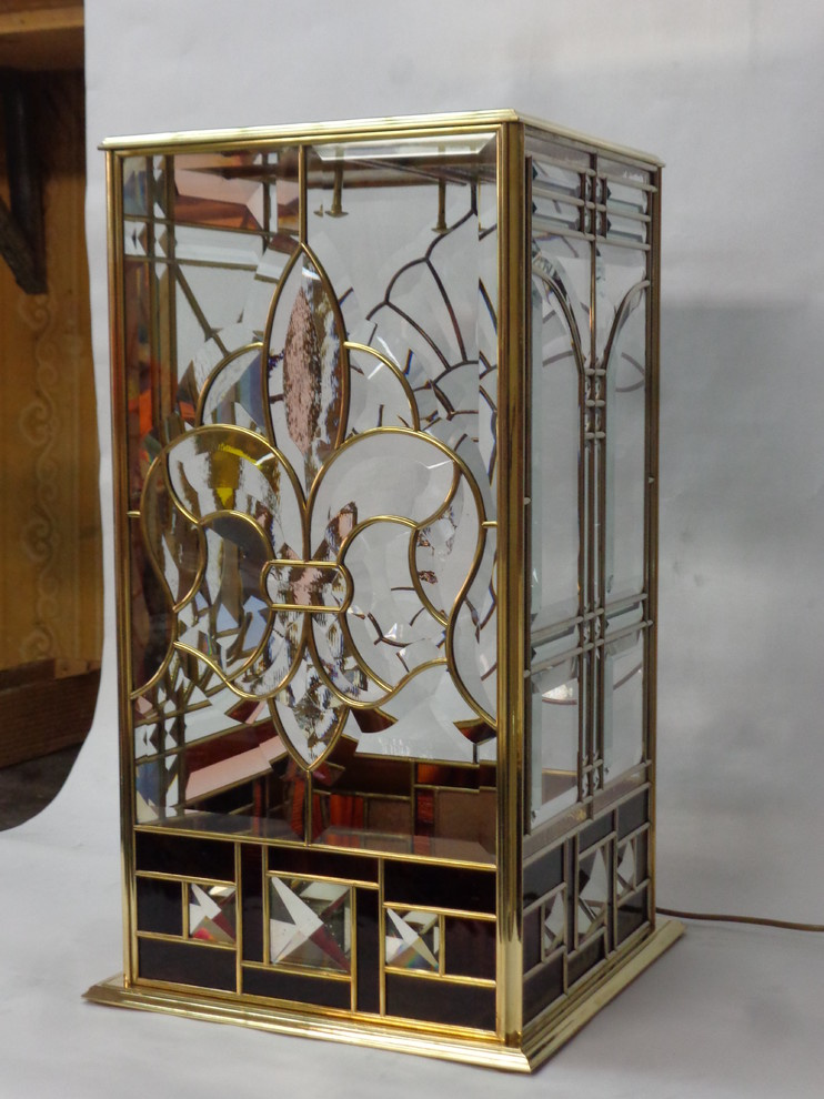 Фацетные светильники в клубе ( Москва)