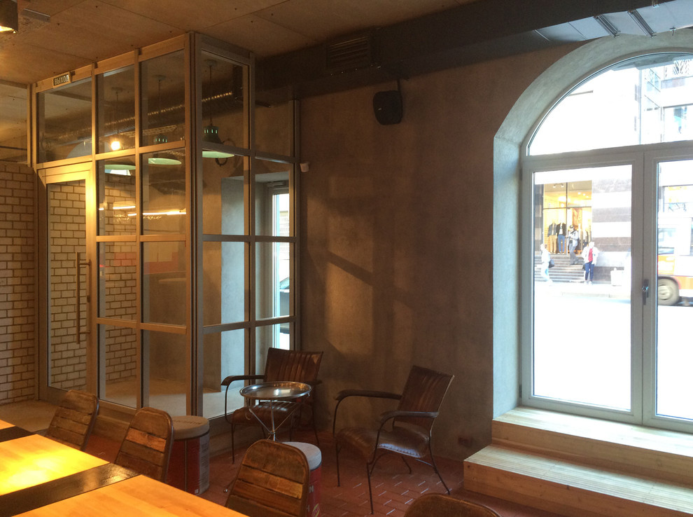 Остекление стритфуд-бара FRANK