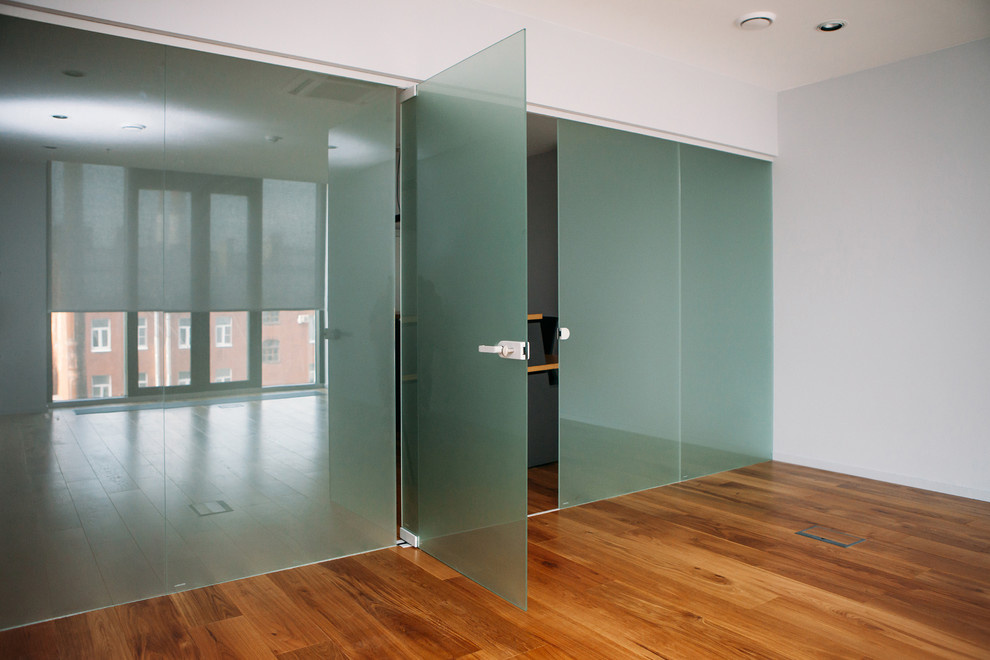 Стеклянные перегородки в БЦ «Невская Ратуша»