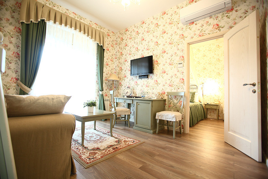 Бутик-отель "Imperial &Champagne Spa" в п. Абрау-Дюрсо