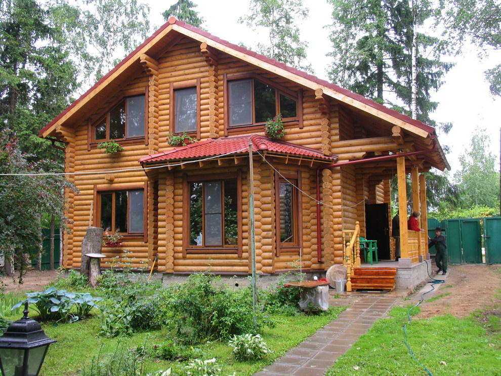 Луговая, дом из оцилиндорванного бревна