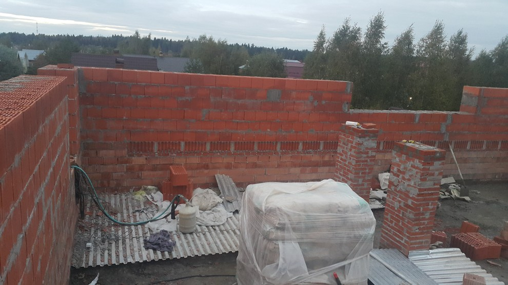 черновая кладка кирпичем и теплой керамикой