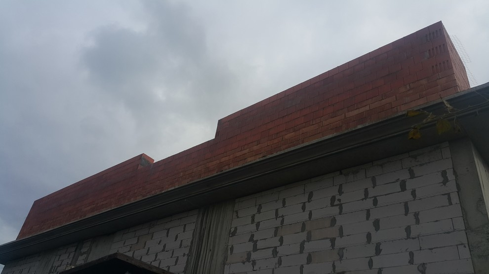 черновая кладка кирпичем и теплой керамикой