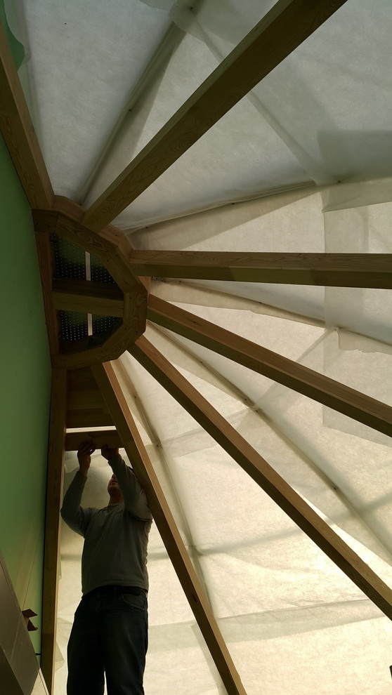 Деревянный потолок из лиственницы