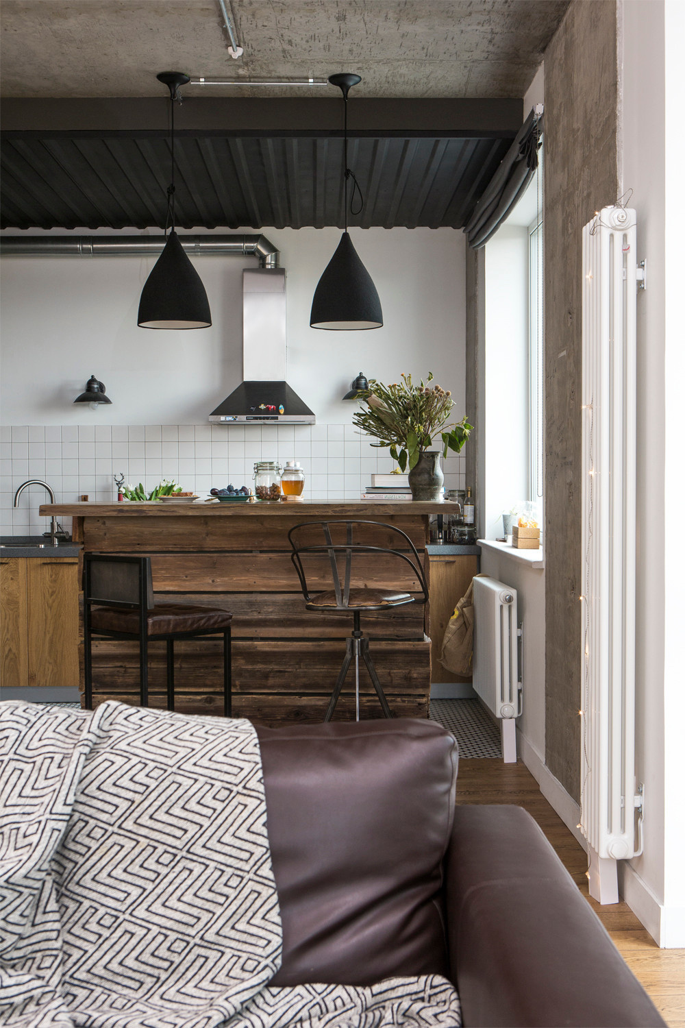 В гостях: Лофт с панорамными окнами и видом на Лосиный остров