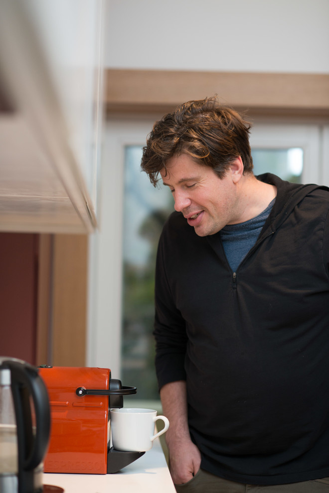 В гостях: Лаконичный интерьер с видом на Патриаршие пруды