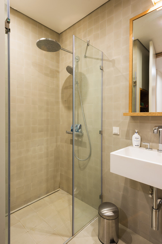 В гостях: Лаконичный интерьер с видом на Патриаршие пруды